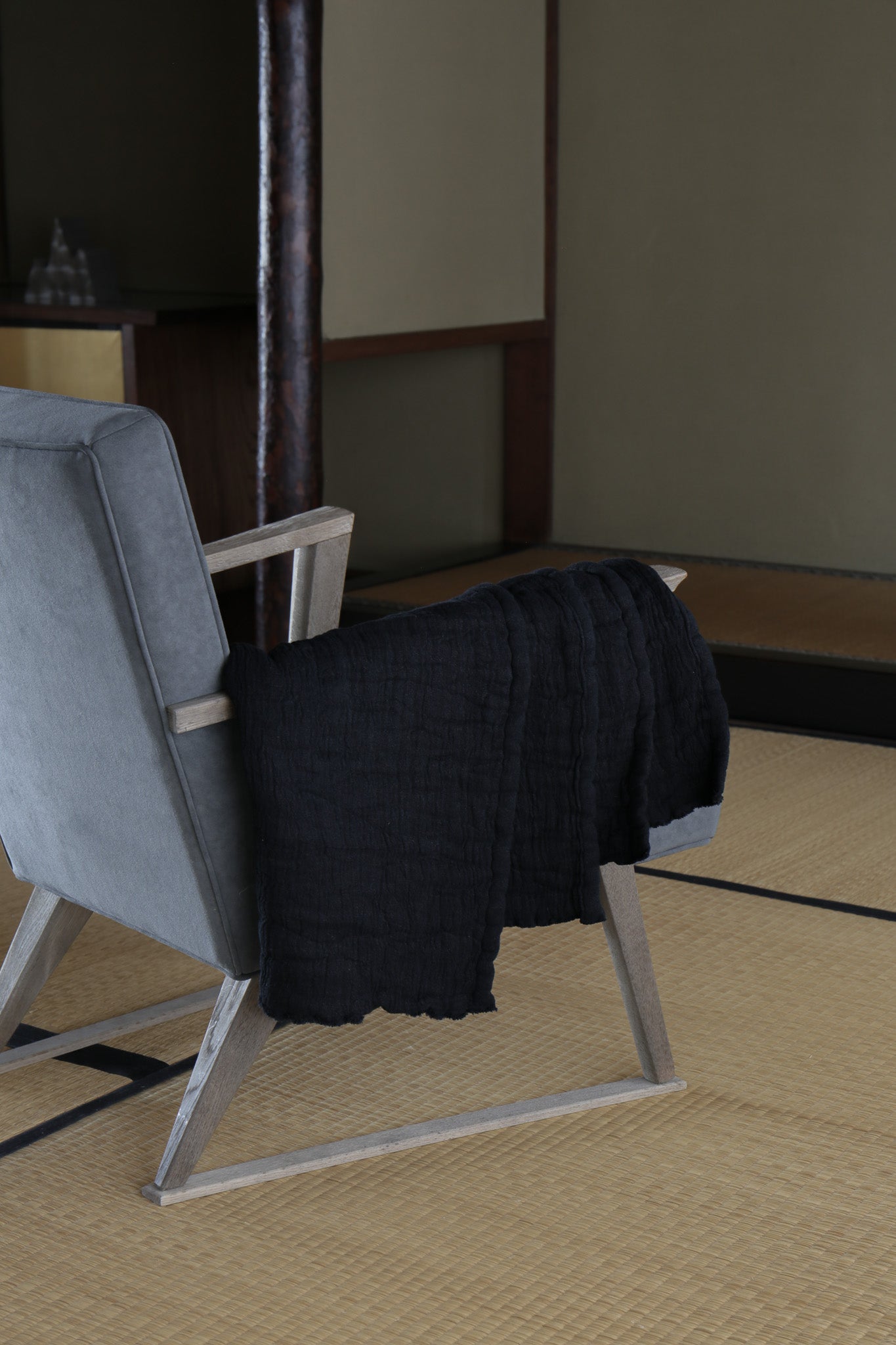 6重ガーゼ ブランケット 黒