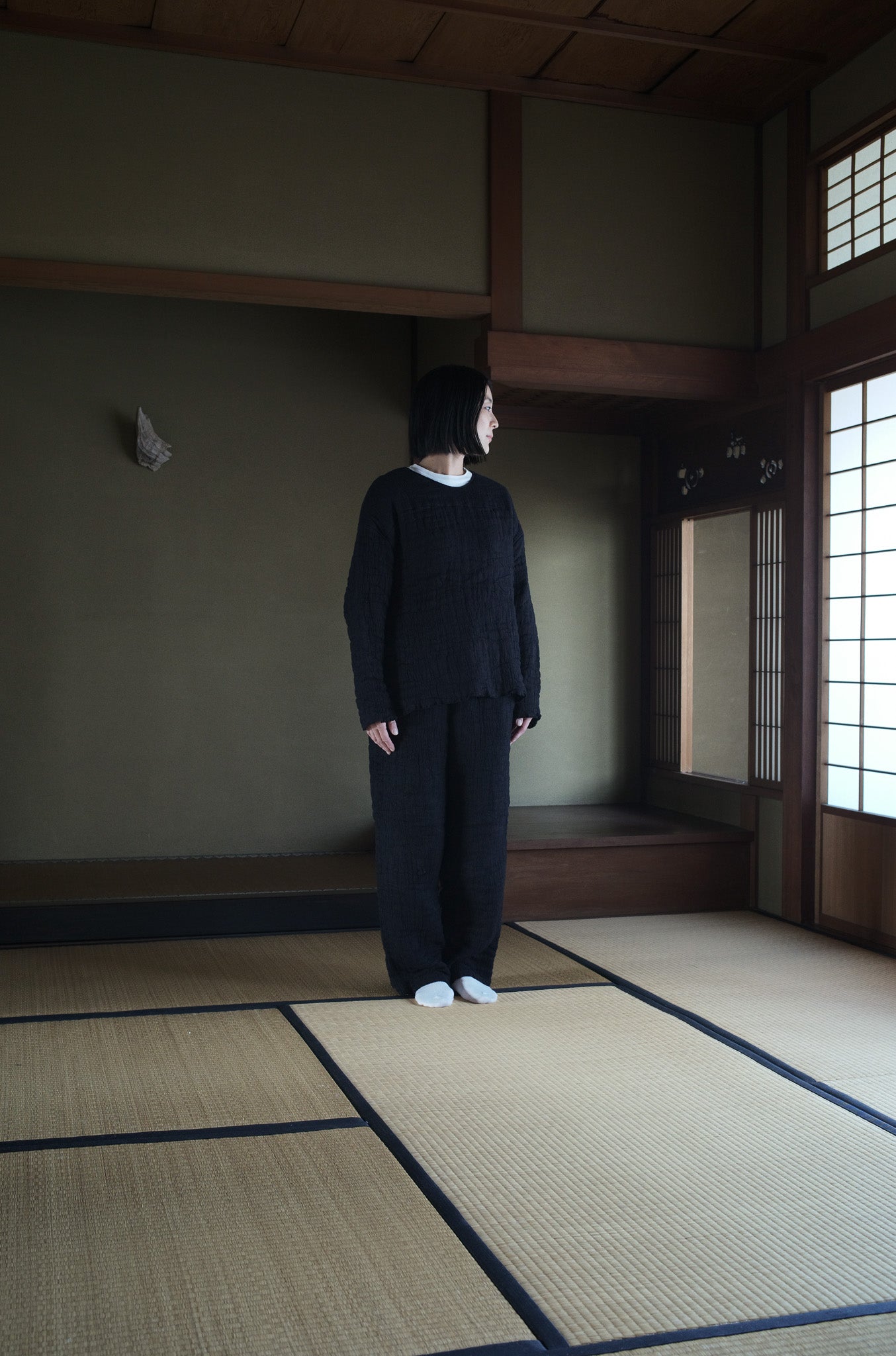 6重ガーゼ プルオーバー 黒