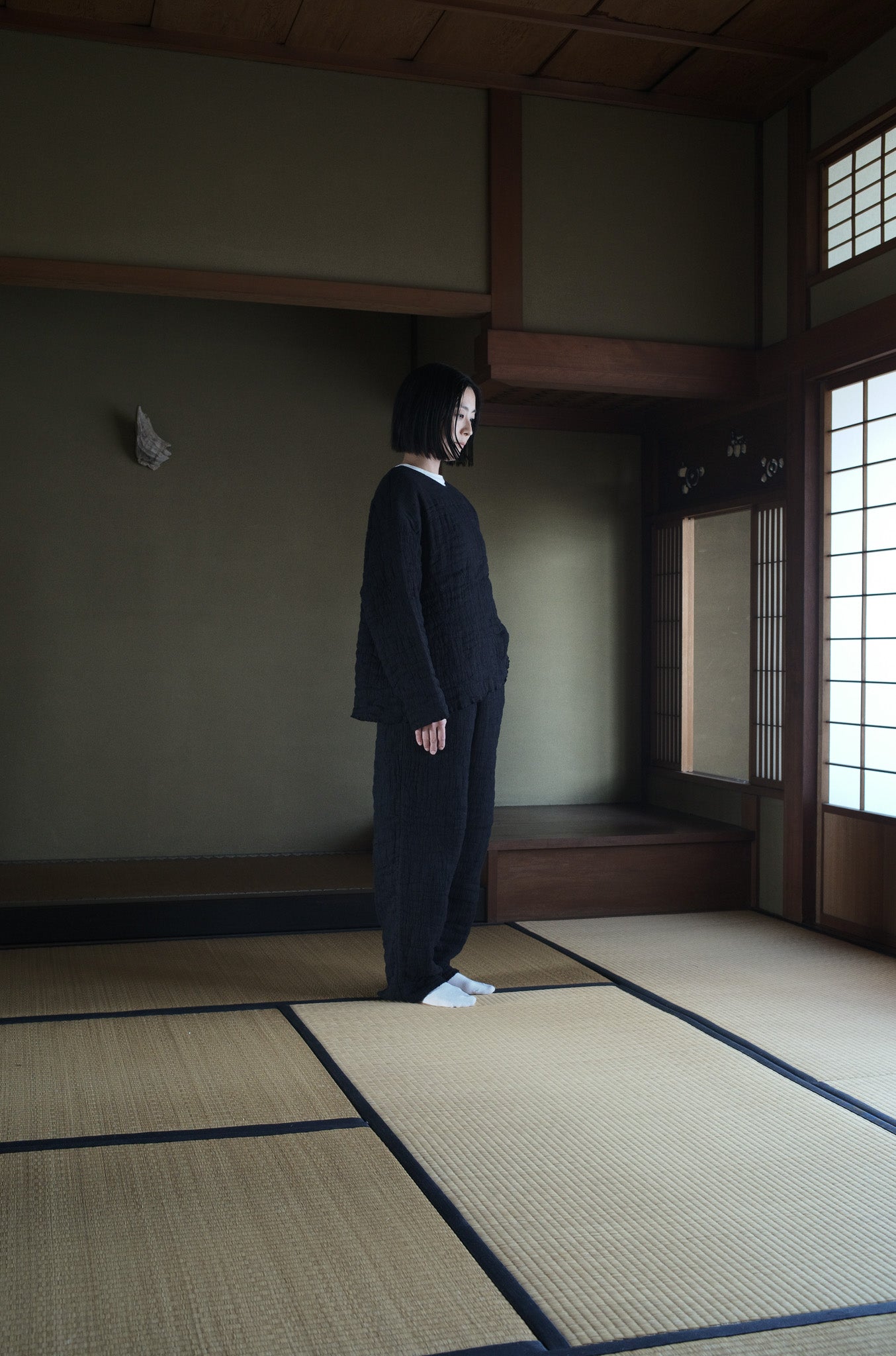 6重ガーゼ プルオーバー 黒