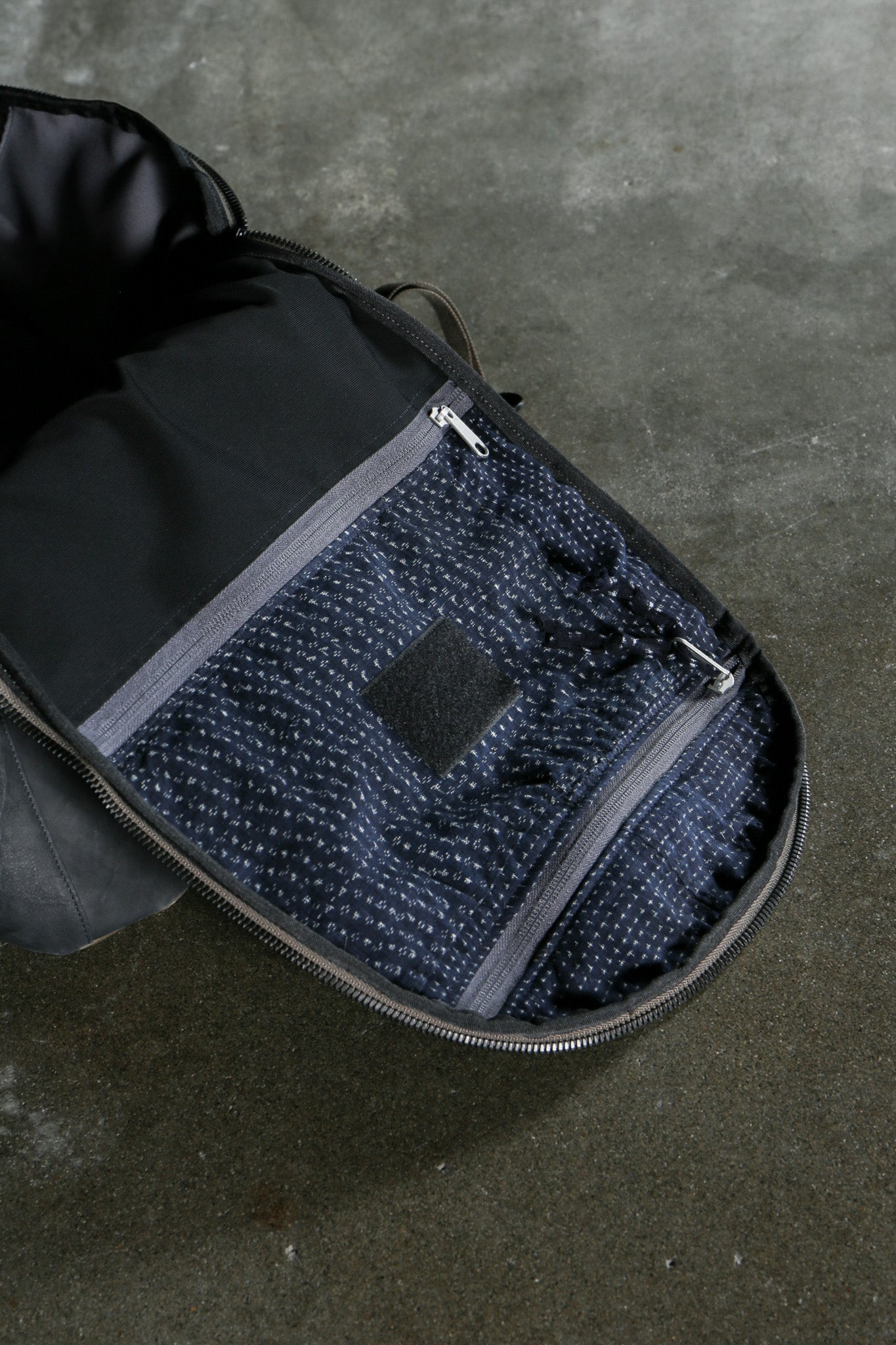 rofmia × Carryology Daypack V2 L #Khaki