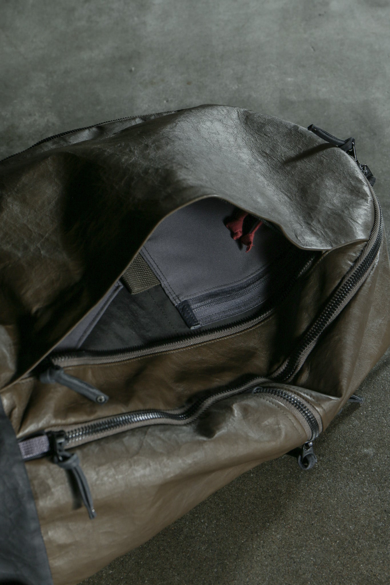 rofmia × Carryology Daypack V2 L #Khaki